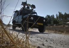 مركبة عسكرية تكشف العبوات الناسفة