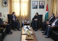 صبري صيدم ومفوض الأونروا