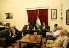 الاحمد اثناء لقاء قيادة الجبهة الشعبية