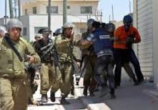 الاحتلال يعتدي على صحفي فلسطيني