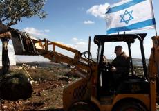 جرافات المستوطنين تهاجم أراضي الفلسطينيين غرب نابلس