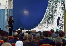 علاء عوض رئيسة جهاز الاحصاء الفلسطيني خلال المؤتمر