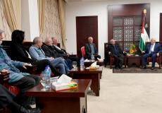 الرئيس محمود عباس خلال استقبال وفد إدارة منتدى الزيتونة الإسرائيلي 