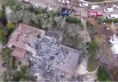 مشاهد جوية للمنزل الذي سقط عليه الصاروخ في تل أبيب