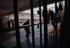 اقتحمت قوات الشرطة السجن بآليات مصفحة وأنهت أعمال الشغب التي استمرت 14 ساعة