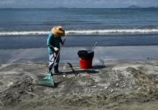  تصادم بين سفينتين عند مصب نهر بيرل.