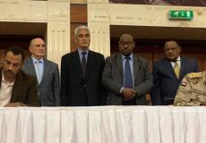 المجلس السيادي في السودان وقوى الحرية والتعبير خلال التوقيع على اتفاقية