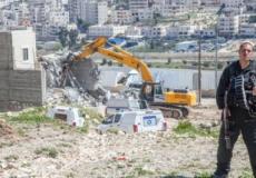 قوات الاحتلال تجبر فلسطيني على هدم منزله / ارشيفية