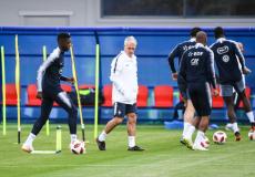 لاعبو ومدرب المنتخب الفرنسي