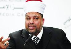 وزير الاوقاف والشؤون الدينية الشيخ يوسف ادعيس / ارشيفية