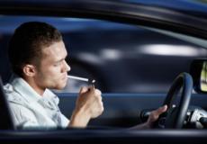 حظر التدخين في السيارات