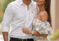 كريم فهمي وزوجته