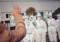 متعافية من فيروس كورونا تغادر المستشفى