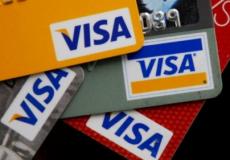 التطبيق يتتبع حسابات المستخدم الائتمانية ويقترح أفضل الخيارت للإنفاق.