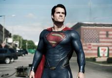 س الممثل الأمريكي دين كاين سوبر مان