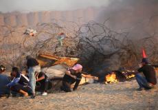 شبان فلسطينيون قرب حدود غزة