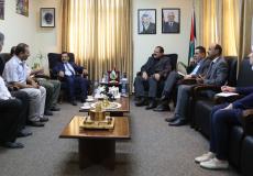 صيدم يبحث مع بلدية بني زيد الشرقية لبحث قضايا تخص التعليم