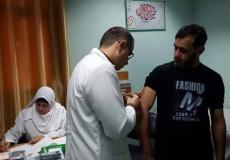 مستشفى الرنتيسى التخصصي يواصل حملة التطعيم  لطواقمه ضد مرض الحصبة