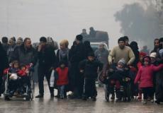 مدنيون يفرون من أحياء شرقي حلب