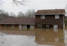 الفيضانات أسفرت عن مقتل العشرات بالولايات المتحدة في ديسمبر الماضي