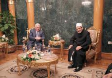 الرئيس محمود عباس وشيخ الأزهر أحمد الطيب في مؤتمر القدس