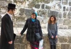 مستوطنين يقتحمون الأقصى ويحاولون أداء طقوس تلمودية