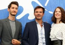 أوزون يتوسط بيير نيني وباولا بير