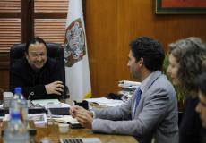 بلدية غزة تبحث سيناريوهات النمو الحضري المستدام مع شركة عالمية