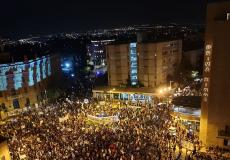 الآلاف يتظاهرون ضد نتنياهو