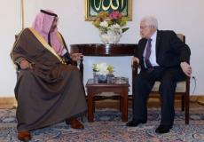 الرئيس الفلسطيني محمود عباس و وزير الخارجية الكويتي صباح الخالد الصباح