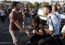 الشرطة الإسرائيلية تعتدى على متضامنين 