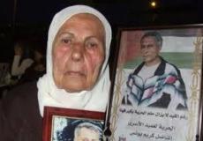 والدة الاسير أم كريم يونس