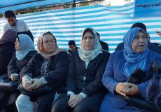 آمال حمد تشارك بخيمة عزاء شهداء مصر