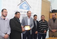وفد من المقاومة الشعبية يزور بيت الصحافة