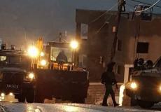 هدم جدار اسنادي في قرية الولجة