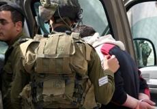 قوات الاحتلا الاسرائيلي تعتقل شاب