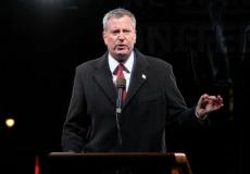 ينص المرسوم على اقتطاع قسم من الأموال الفدرالية للمدن التي تعتبر "ملاذات" للمهاجرين