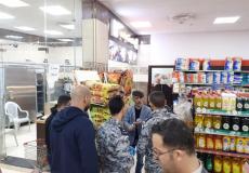 الضابطة الجمركية تتفقد الأسواق والمحال التجارية في ظل حالة الطوارئ
