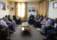 صيدم وأبو شهلا وعوض يبحثون نتائج وتوصيات ورشة العمل حول الشباب