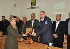 الشرطة تقدم التهاني لأسرة التربية والتعليم في محافظة طوباس 