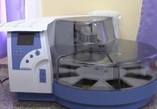 جهاز فحص المسوحات المخبرية PCR 