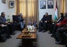  وزير التربية والتعليم صبري صيدم