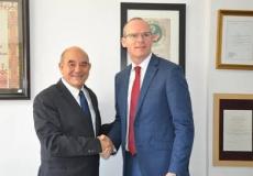 الصوراني يستقبل وزير خارجية إيرلندا