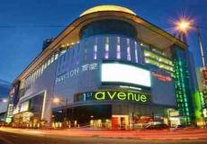 شاهد شبان يتحرشون بفتيات في الكويت