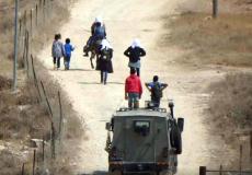 التربية الحرب على المدارس تستعر