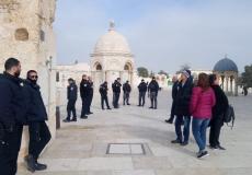 شرطة الاحتلال على بوابات قبة الصخرة المباركة