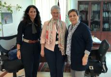 على هامش لقاء عشراوي بالقنصل العام