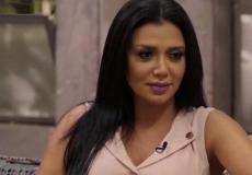 شاهد رانيا يوسف بالحجاب توجه رسالة إلى الجمهور