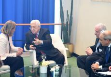 الرئيس الفلسطيني محمود عباس وممثلة الاتحاد الأوروبي موغيريني