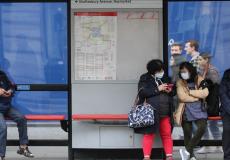 بريطانيا تغلق المدارس وتضع 20 ألف جندي بحالة الجهوزية التامة